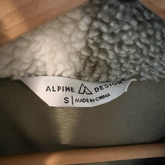 Green and white checker fleece jacket - Picture 2 of 3